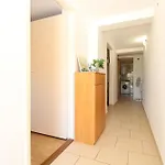 Apartamento Ivanka 1056 *
