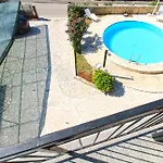 Ivanka 1056 Apartamento *