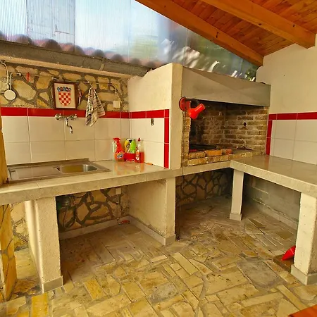 아파트 Ivanka 1056 *