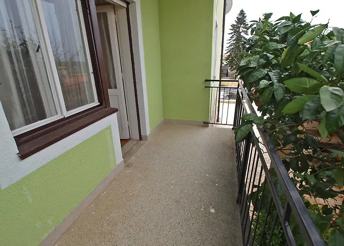 Ivanka 1056 Apartment