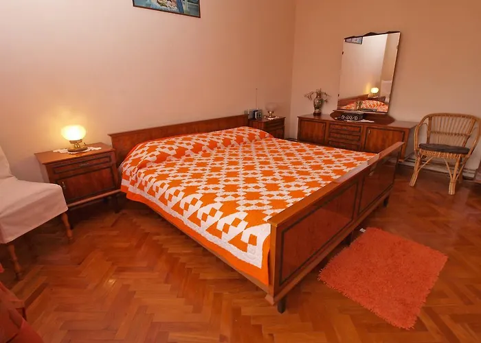 Ivanka 1056 Pula