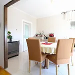 Ivanka 1056 * 풀라