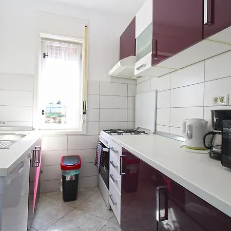 Ivanka 1056 Appartement *