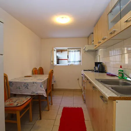 Ivanka 1056 Appartamento Pola