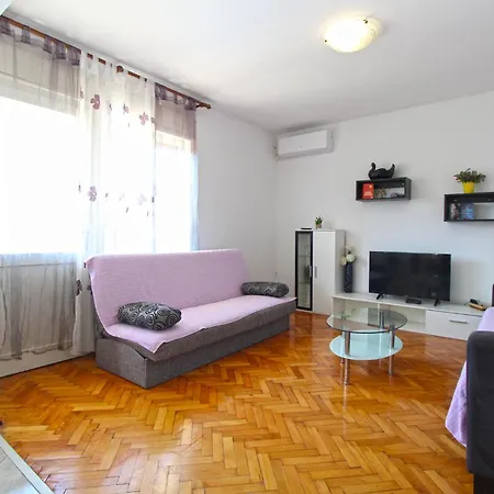 Appartamento Ivanka 1056 Pola